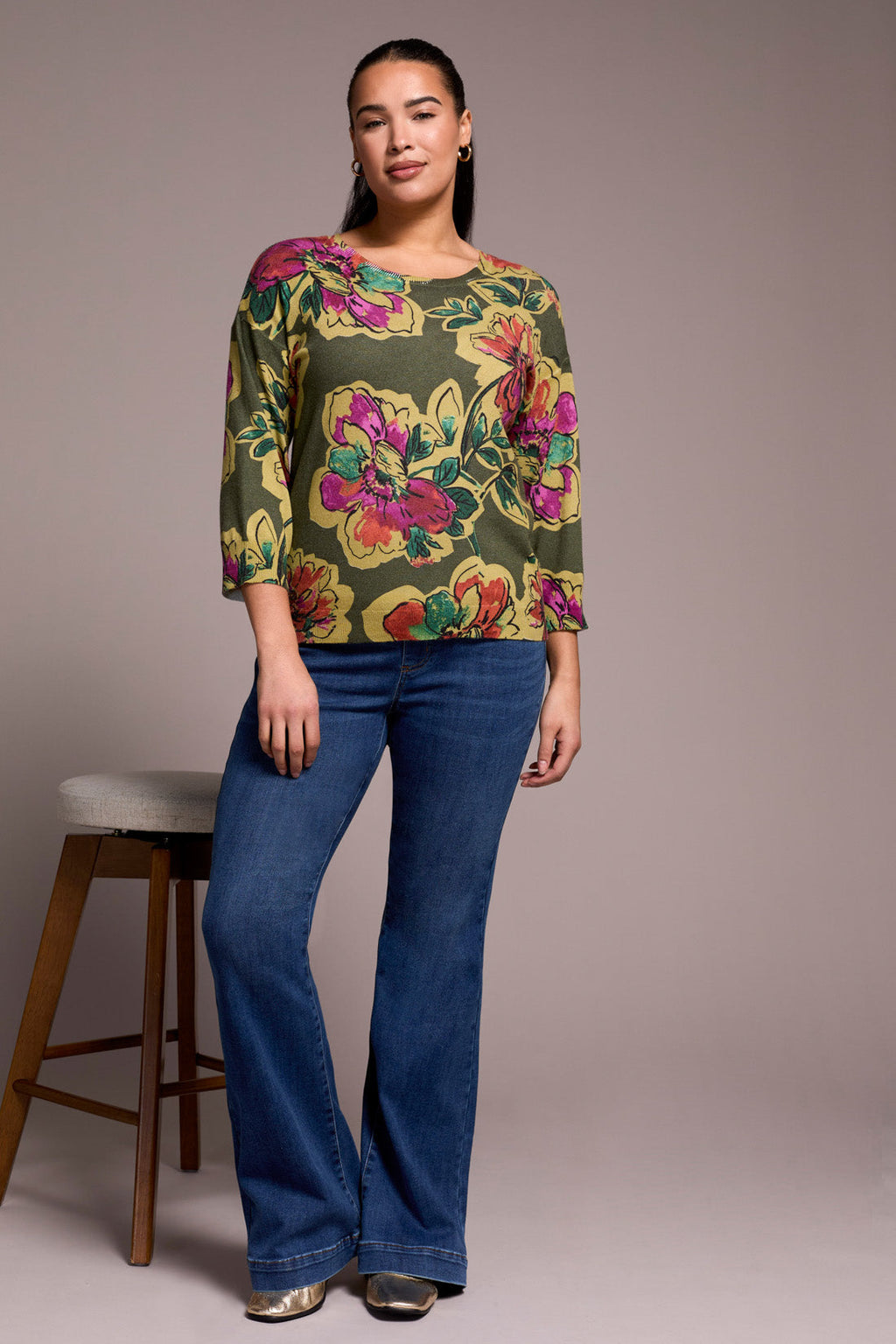 Soft Yarn Three-Quarter Sleeve Crewneck Sweater