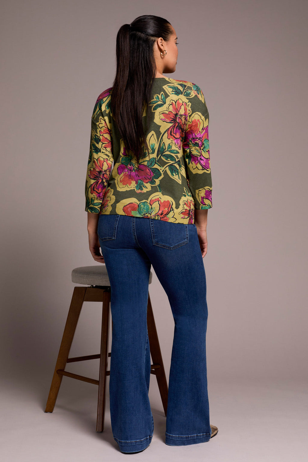 Soft Yarn Three-Quarter Sleeve Crewneck Sweater