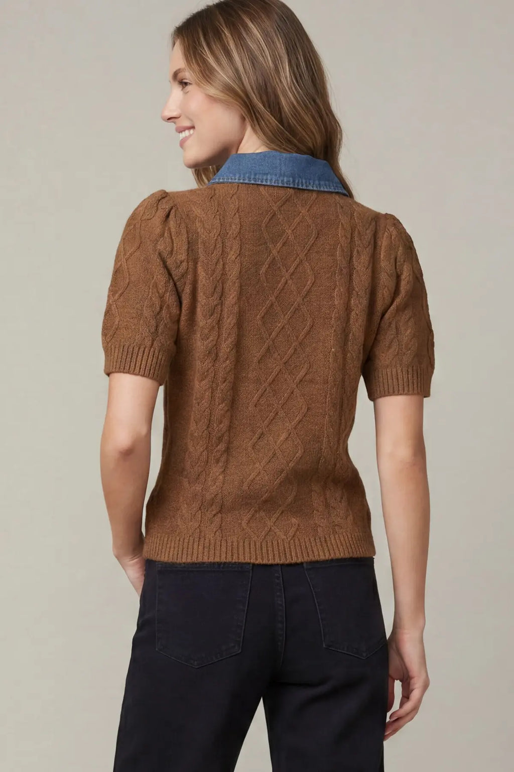 Short Sleeve Sweater with Denim Collar