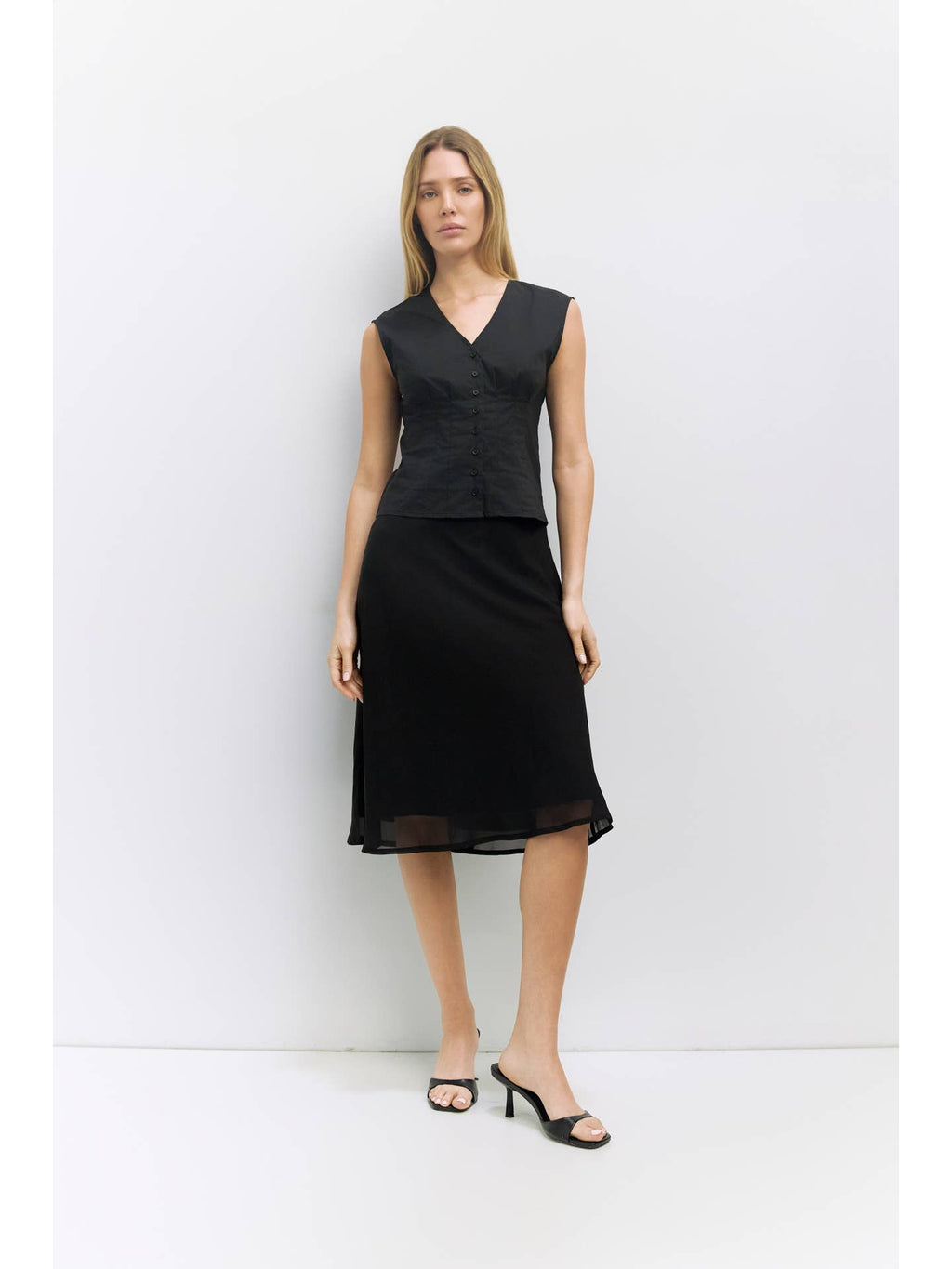 The Vicky Pleated Sleeveless Blouse