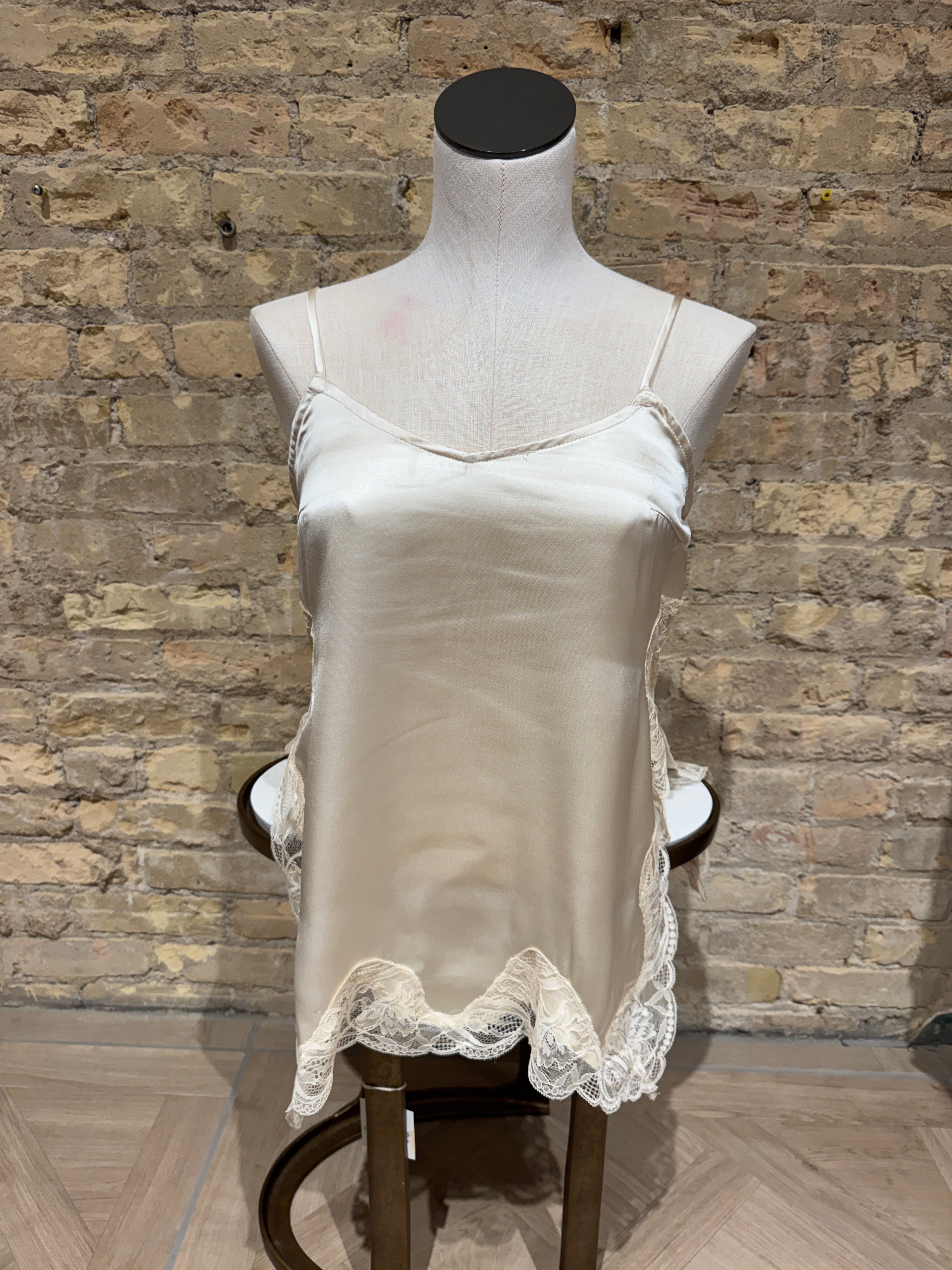 Hollis Top