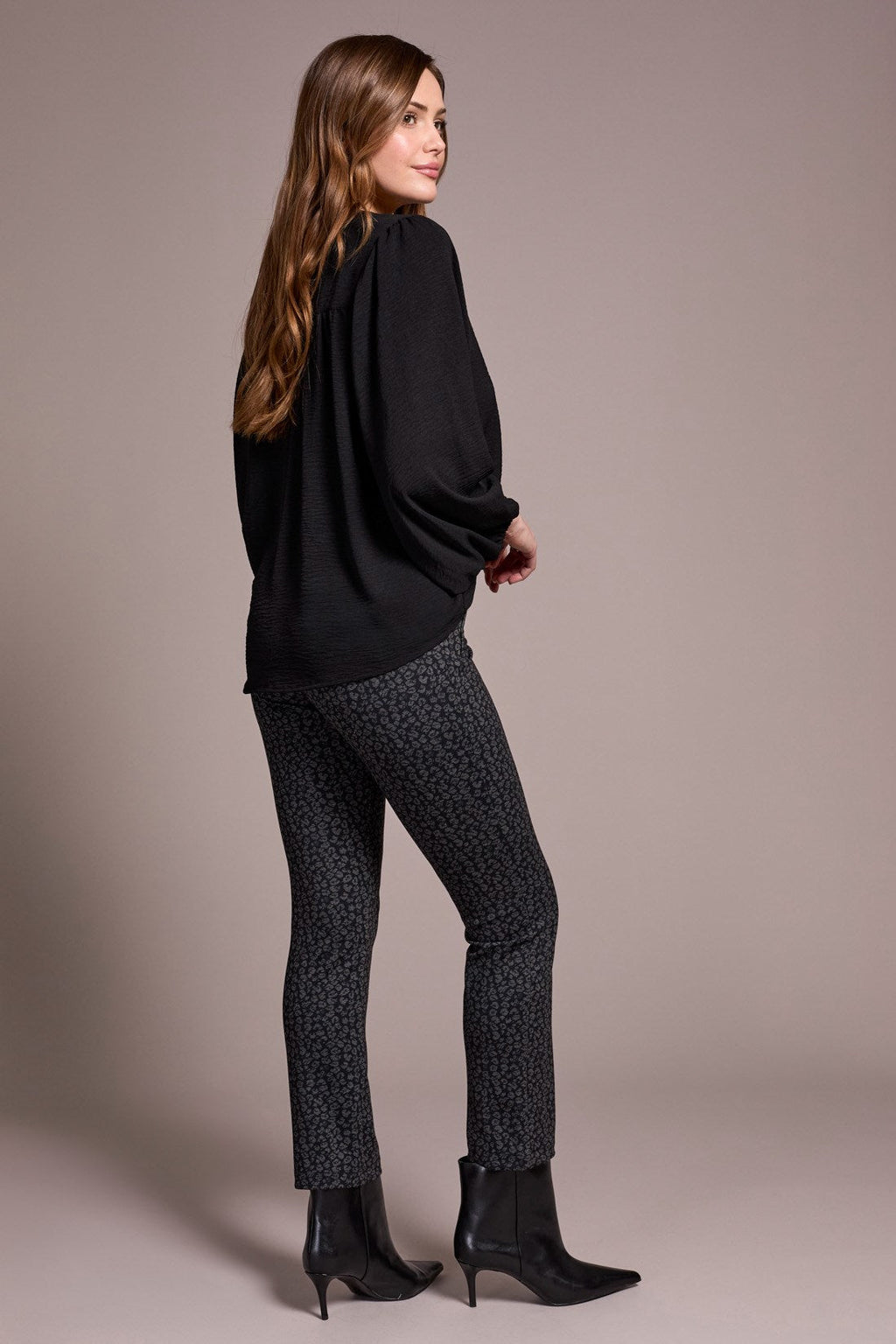 Airflow Long Sleeve Mandarin Collar Blouse